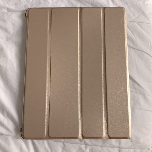 Magnetic Leather iPad Case - Picture 1 of 4